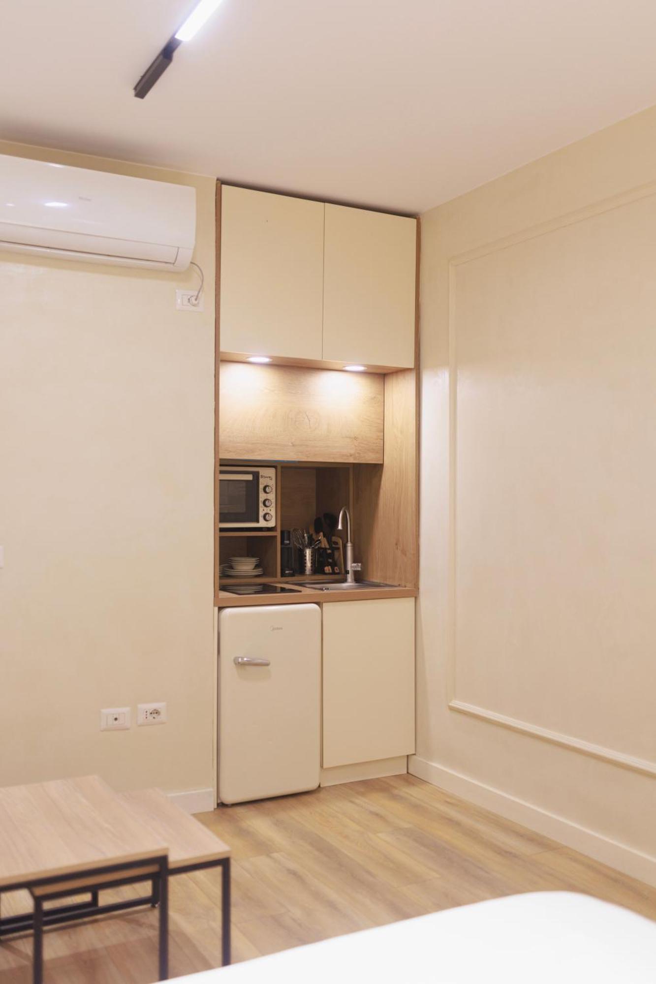 Syncron Apartments In The Center Of Тирана Екстериор снимка